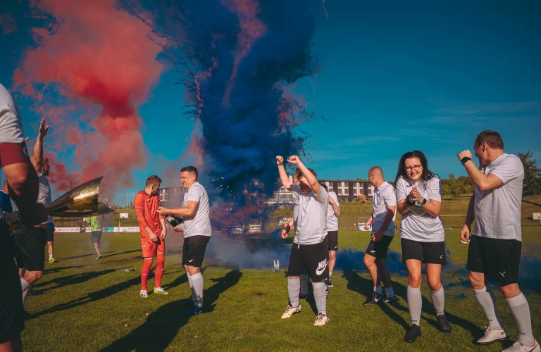 Event z serii Piąty Żywioł Ziemia, podczas którego zespół unosi puchar i wspólnie celebruje końcowe zwycięstwo w turnieju.